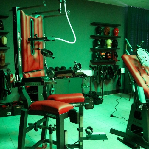 Das Gummistudio der Rubber Goddess Cheyenne - Foto 2 von 12